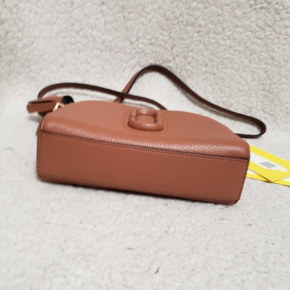Marc Jacobs Shutter Leather Crossbody Bag - Picture 3 of 8